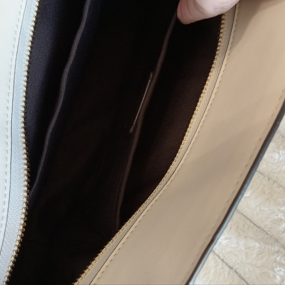 Coach Blake Ivory Carryall Crossbody - Picture 4 of 6